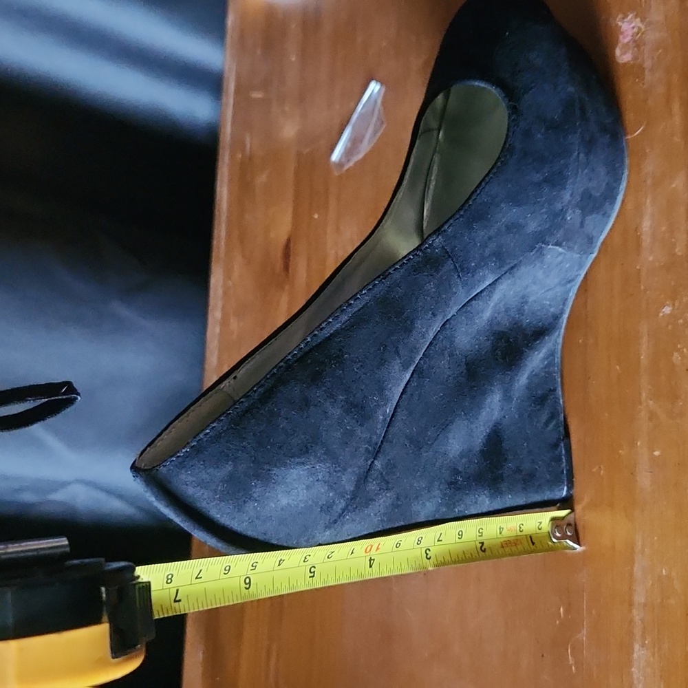 Black wedge heels Size 7 - Picture 7 of 7